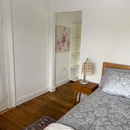 No1 The Townhouse בית נופש קילדייר